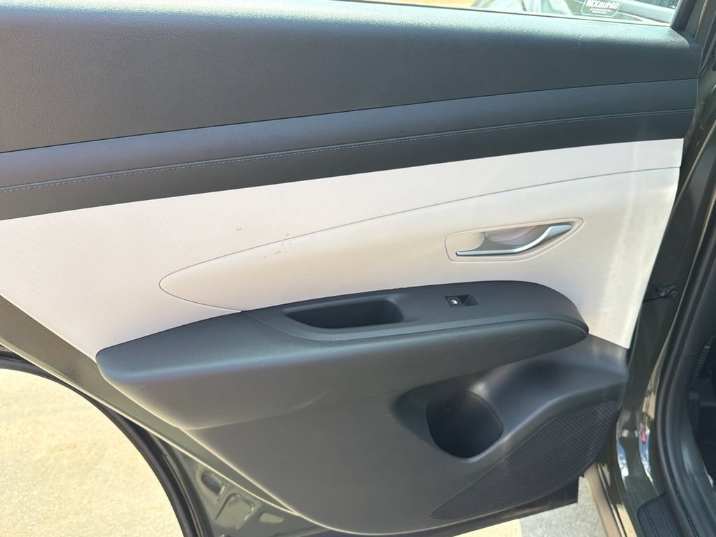 Used 2026 Hyundai Tucson SE FWD image 21