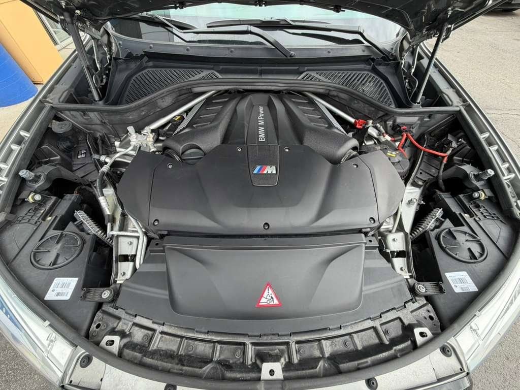 Used 2017 BMW X5 M AWD/4WD image 29