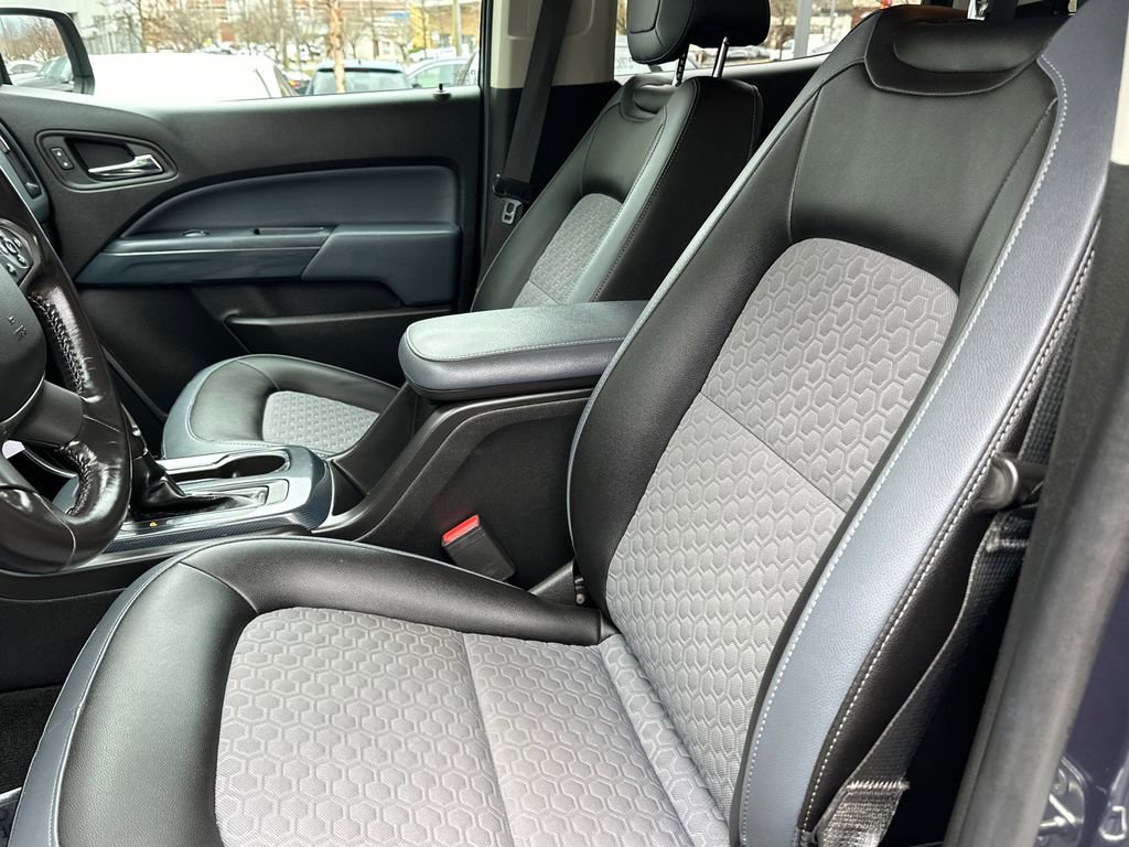 Used 2018 Chevrolet Colorado Z71 w/ Centennial Edition image 19