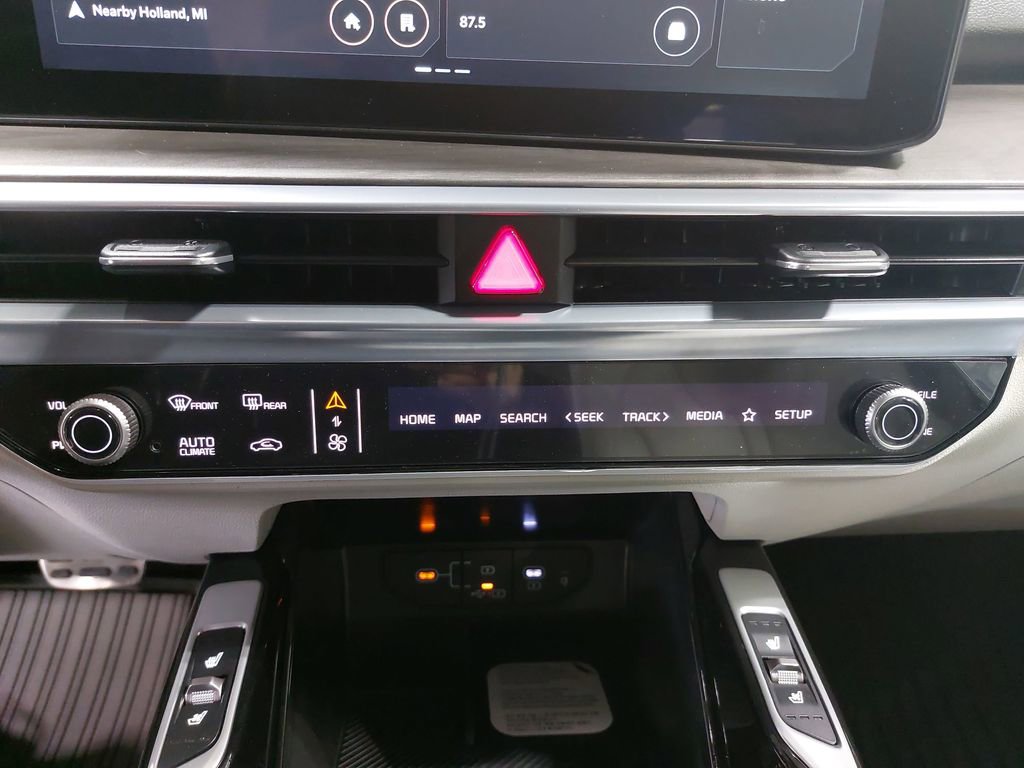 New 2026 Kia Sorento SX AWD/4WD image 40