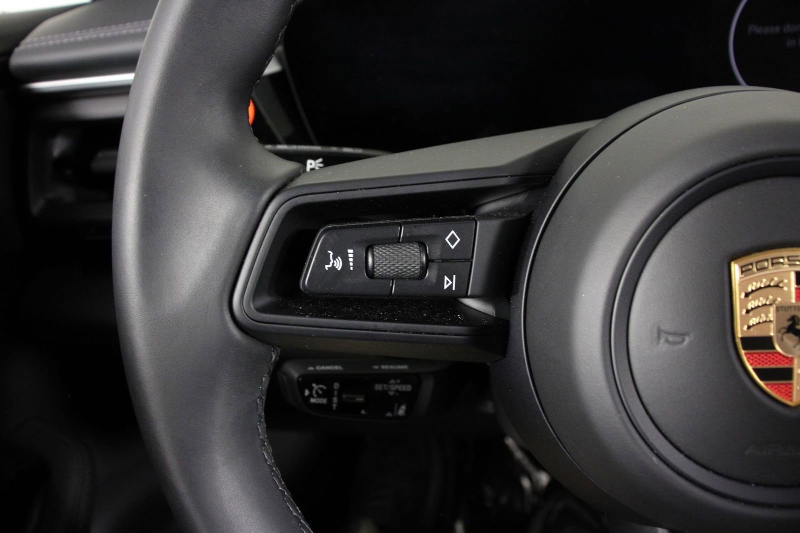 Certified 2025 Porsche Macan 4S Electric image 14