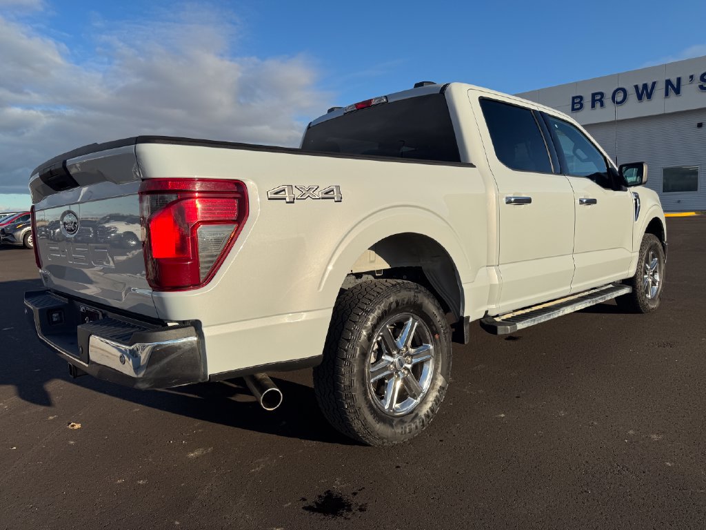 Used 2025 Ford F150 XLT w/ Equipment Group 301A Standard AWD/4WD image 5