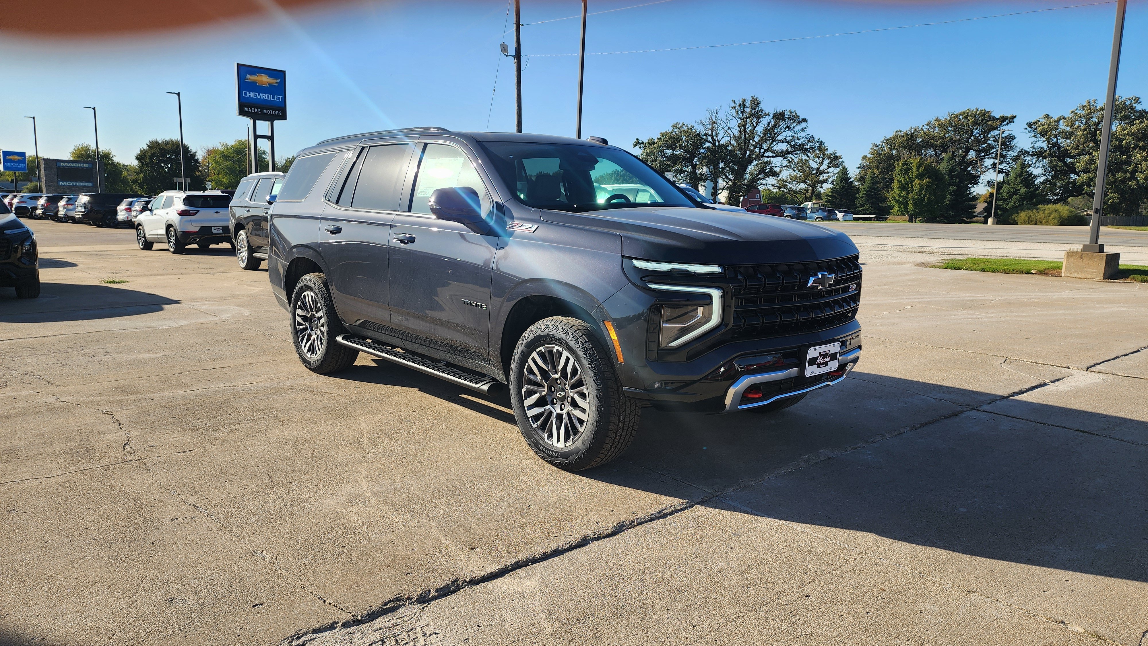 New 2026 Chevrolet Tahoe Z71 w/ Z71 Off-Road Package AWD/4WD image 3