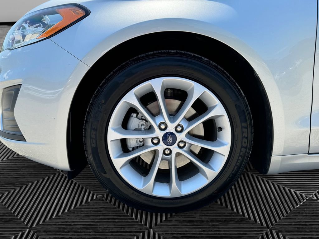Used 2019 Ford Fusion SE image 14