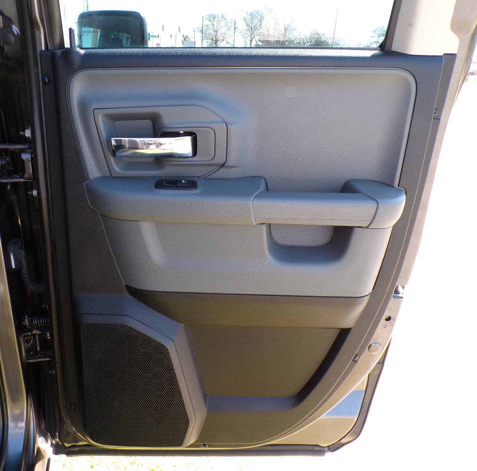 Used 2016 RAM 1500 Classic SLT image 28