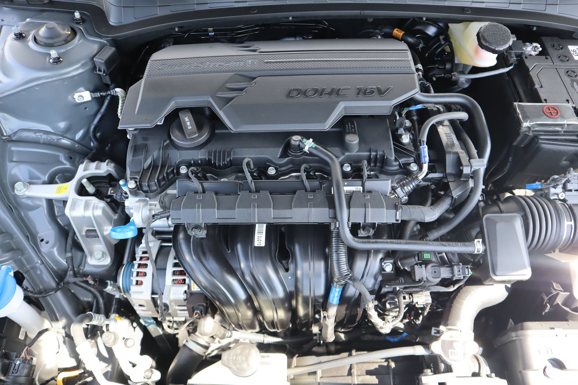 New 2026 Hyundai Elantra SEL Sport FWD image 6