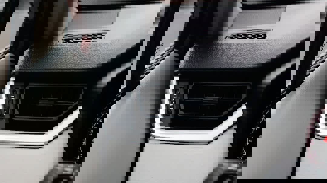 Used 2023 Toyota RAV4 XLE image 35