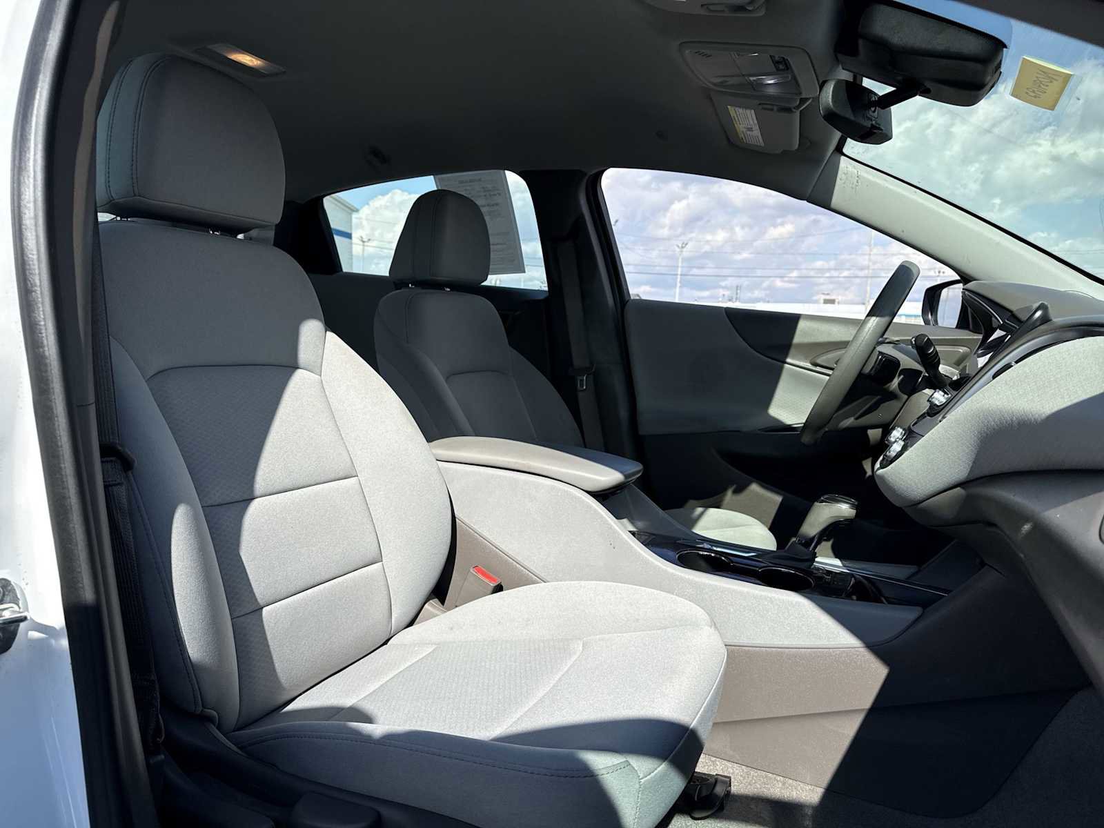 Certified 2020 Chevrolet Malibu LS w/ Driver Confidence Package II FWD image 23