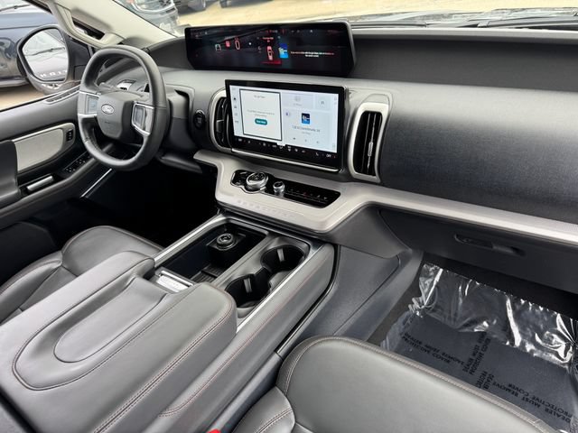 Certified 2025 Ford Expedition Max Active RWD image 23