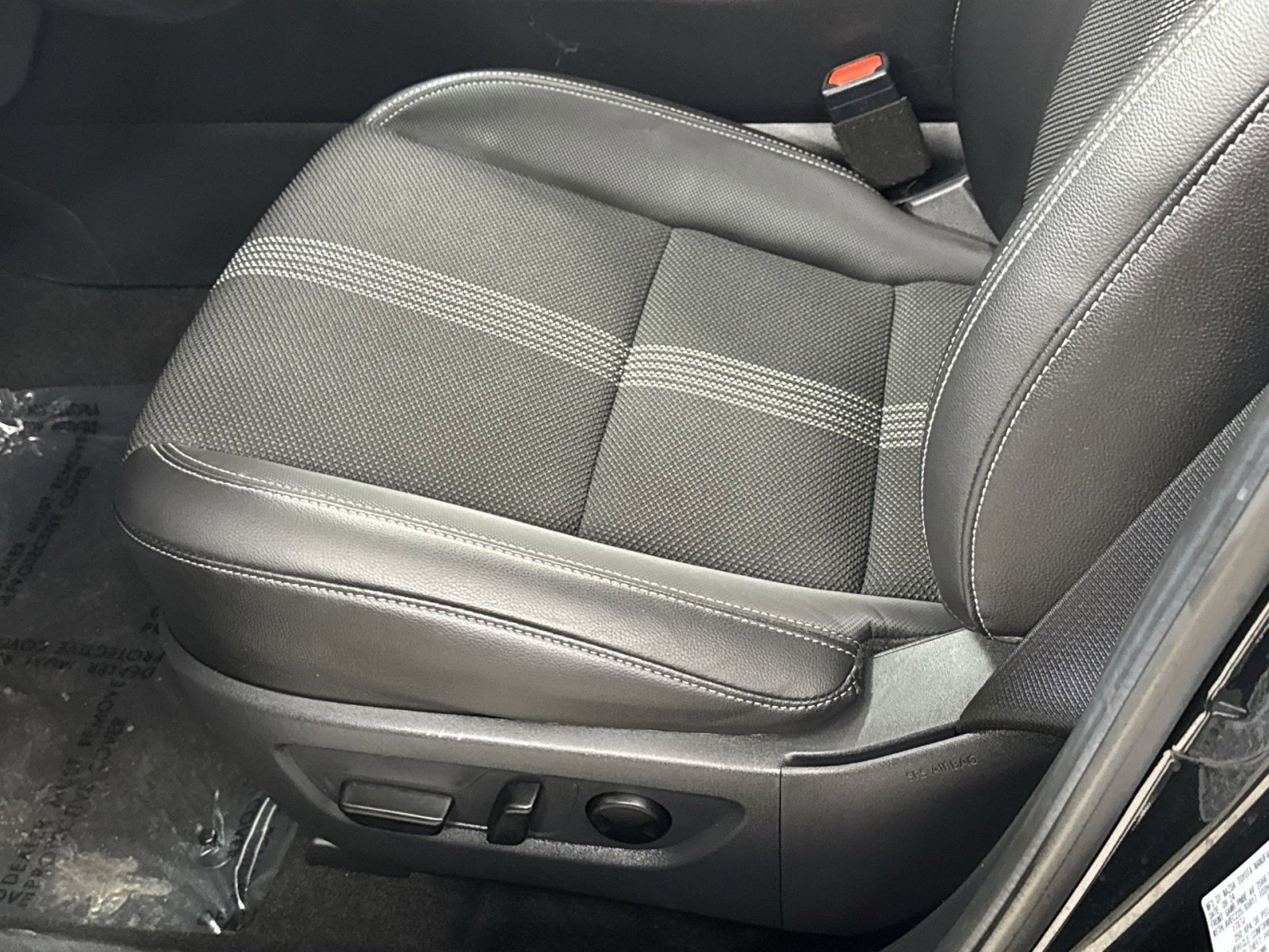 Used 2025 MAZDA CX-50 AWD 2.5 S w/ Preferred Package image 26