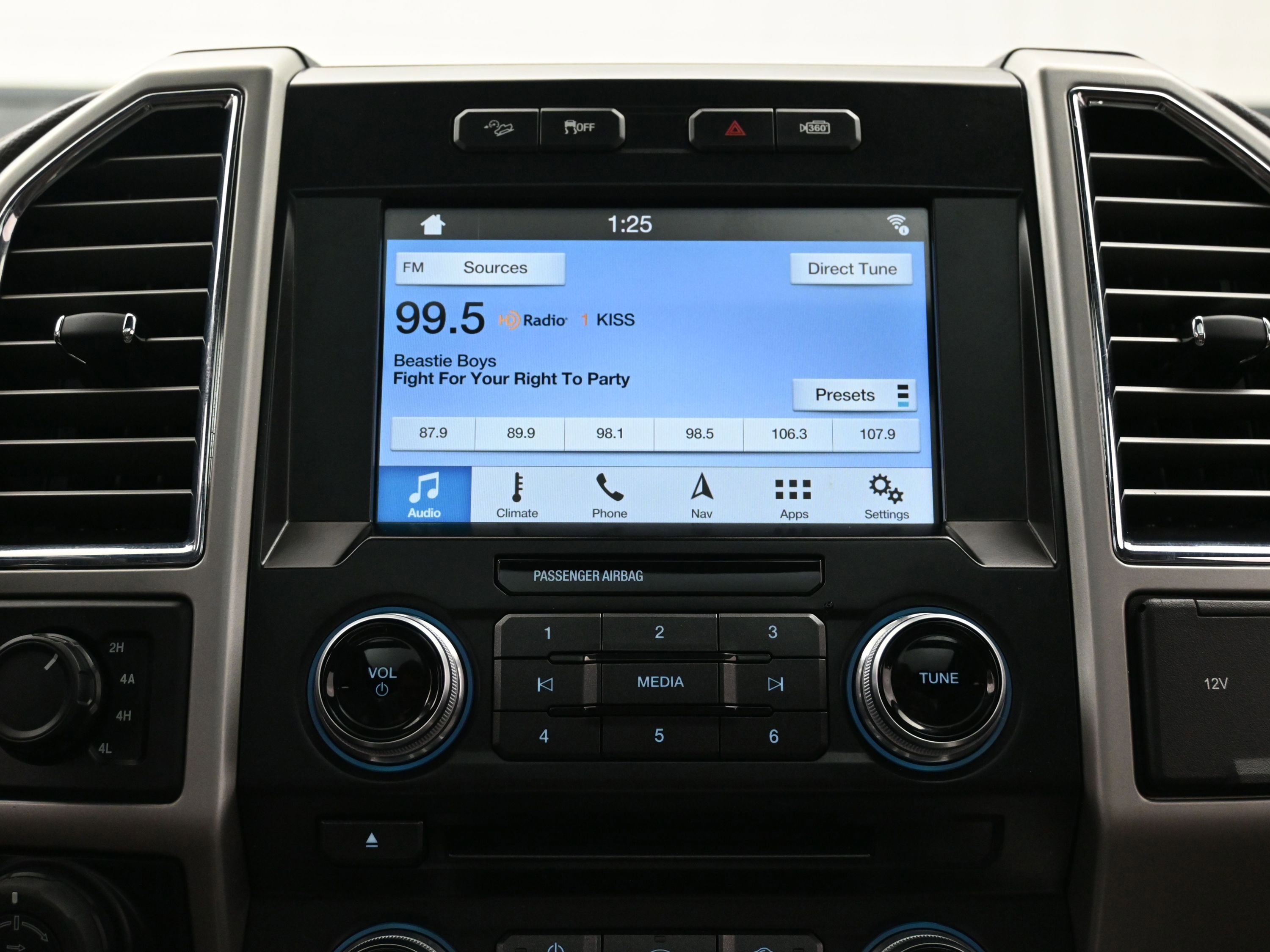 Used 2016 Ford F150 King Ranch w/ Equipment Group 601A Luxury image 29