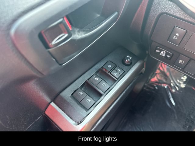 Used 2020 Toyota Tacoma SR5 AWD/4WD image 18