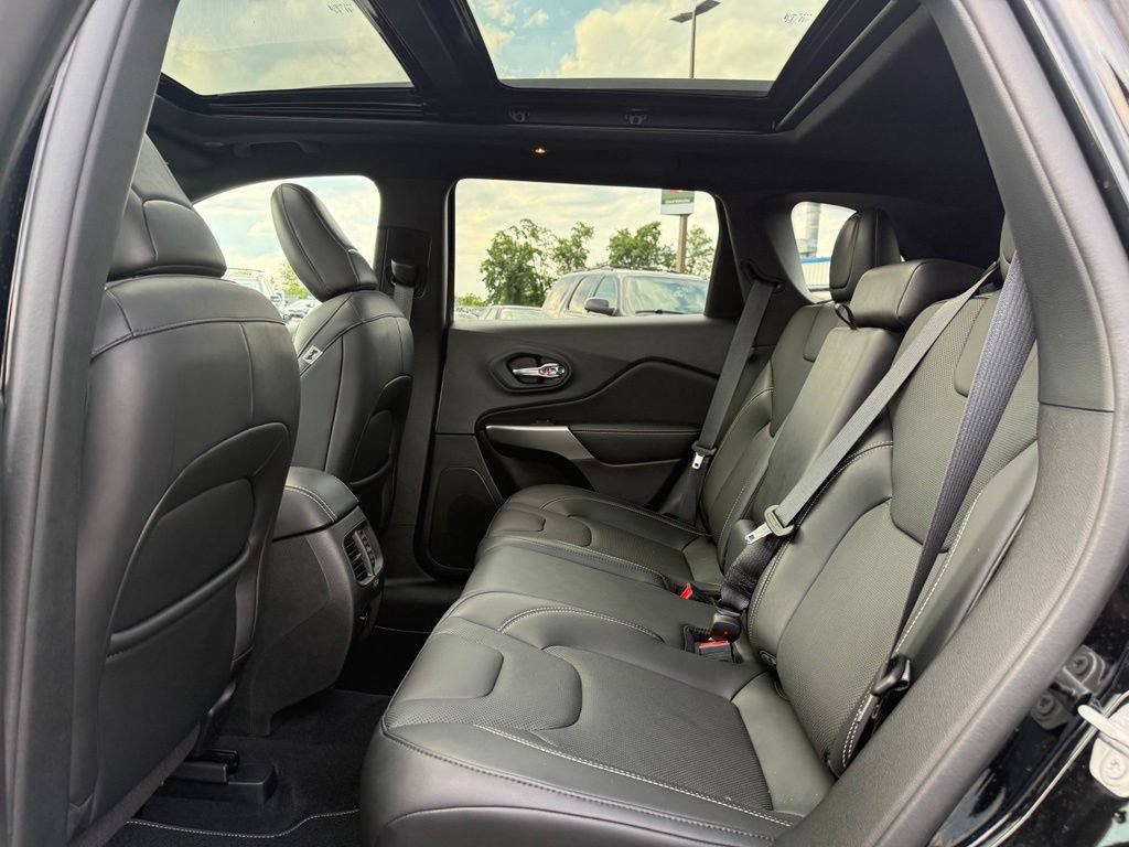 Used 2022 Jeep Compass High Altitude AWD/4WD image 12