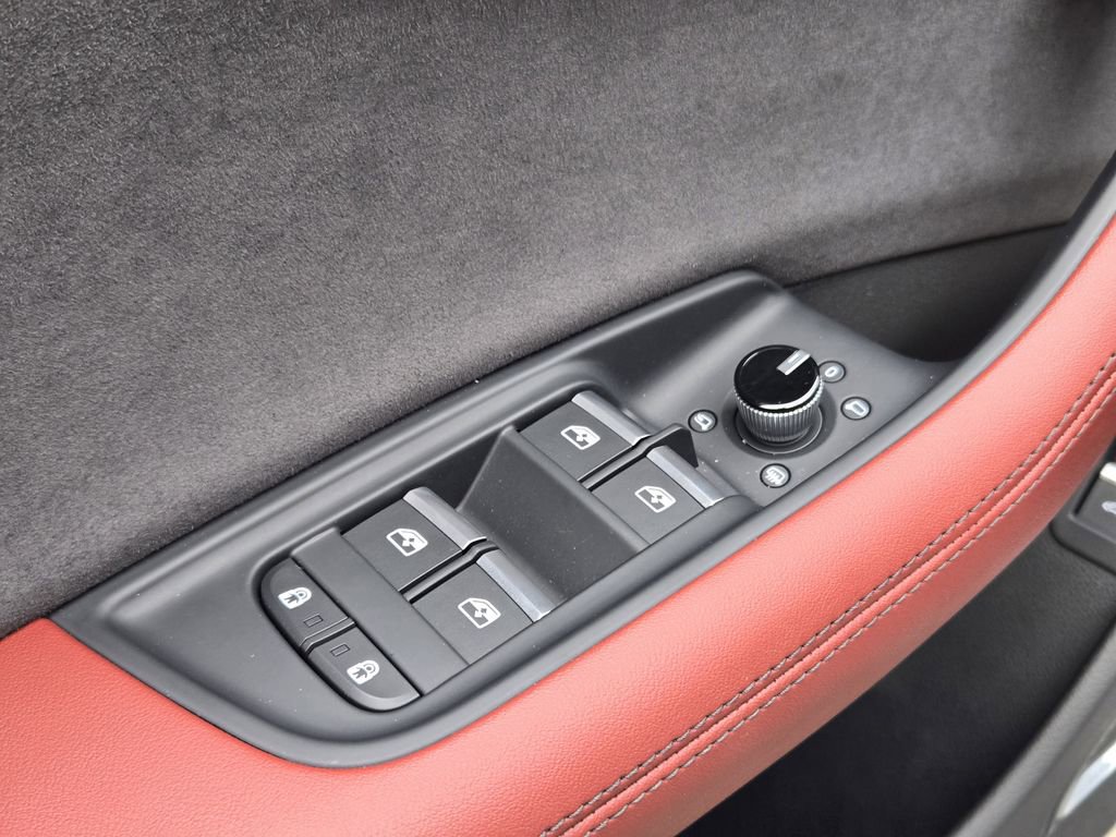 Used 2025 Audi SQ8 Premium Plus image 30