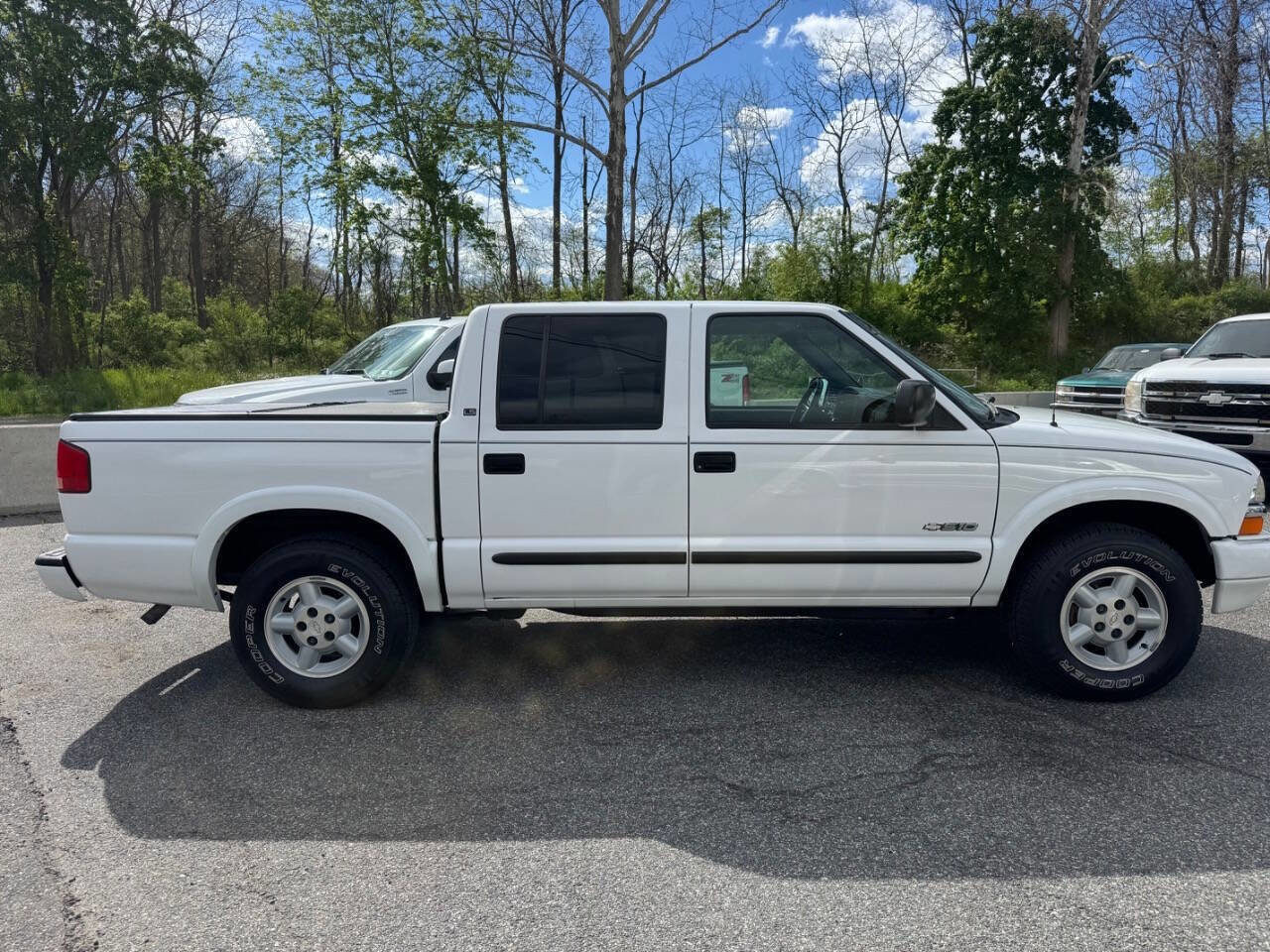Used 2004 Chevrolet S10 Pickup LS AWD/4WD image 5