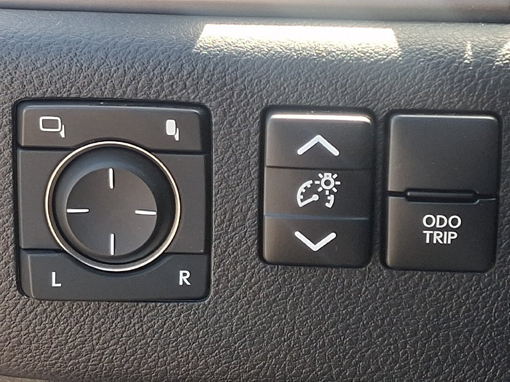 Certified 2023 Lexus GX 460 Premium w/ Premium Package AWD/4WD image 26
