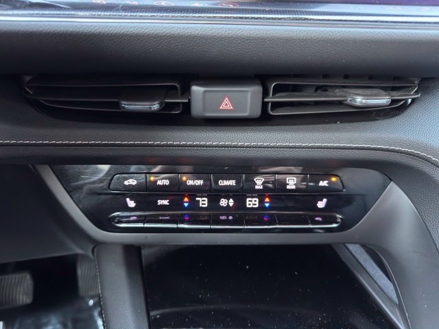 Certified 2021 Buick Envision Essence w/ Sport Touring Package AWD/4WD image 19