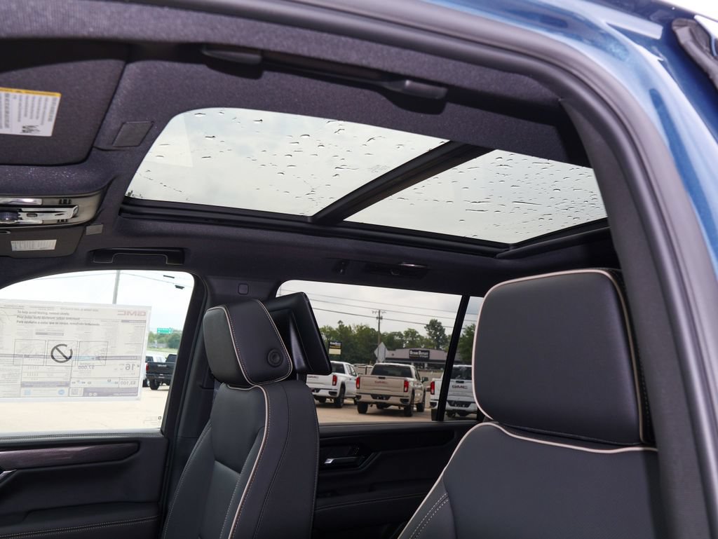 New 2026 GMC Yukon XL Elevation w/ Elevation Premium Package AWD/4WD image 9