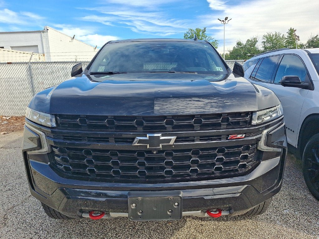 Certified 2024 Chevrolet Tahoe Z71 w/ Luxury Package AWD/4WD image 3