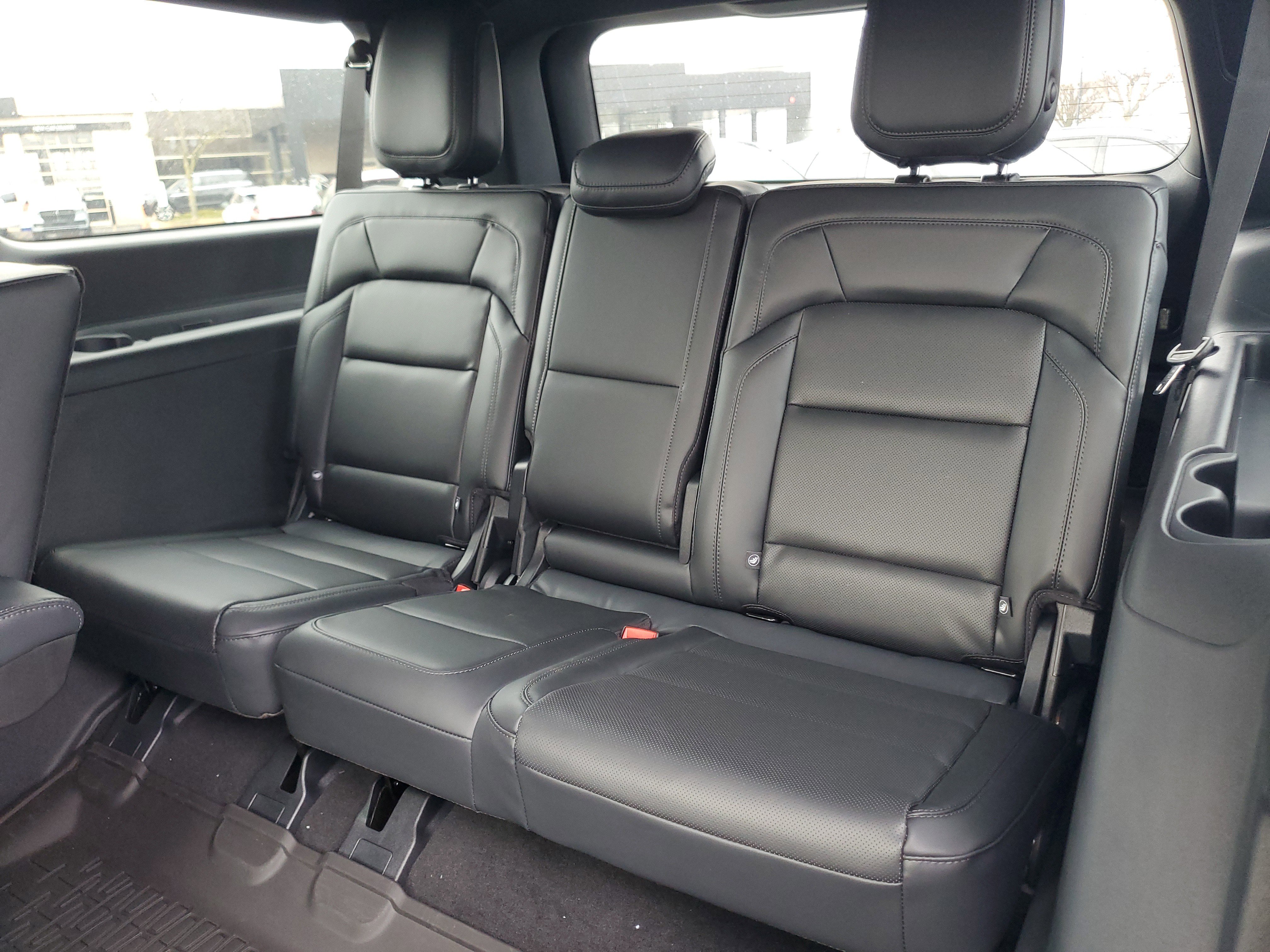 New 2026 Lincoln Navigator L Reserve w/ Jet Appearance Package image 31