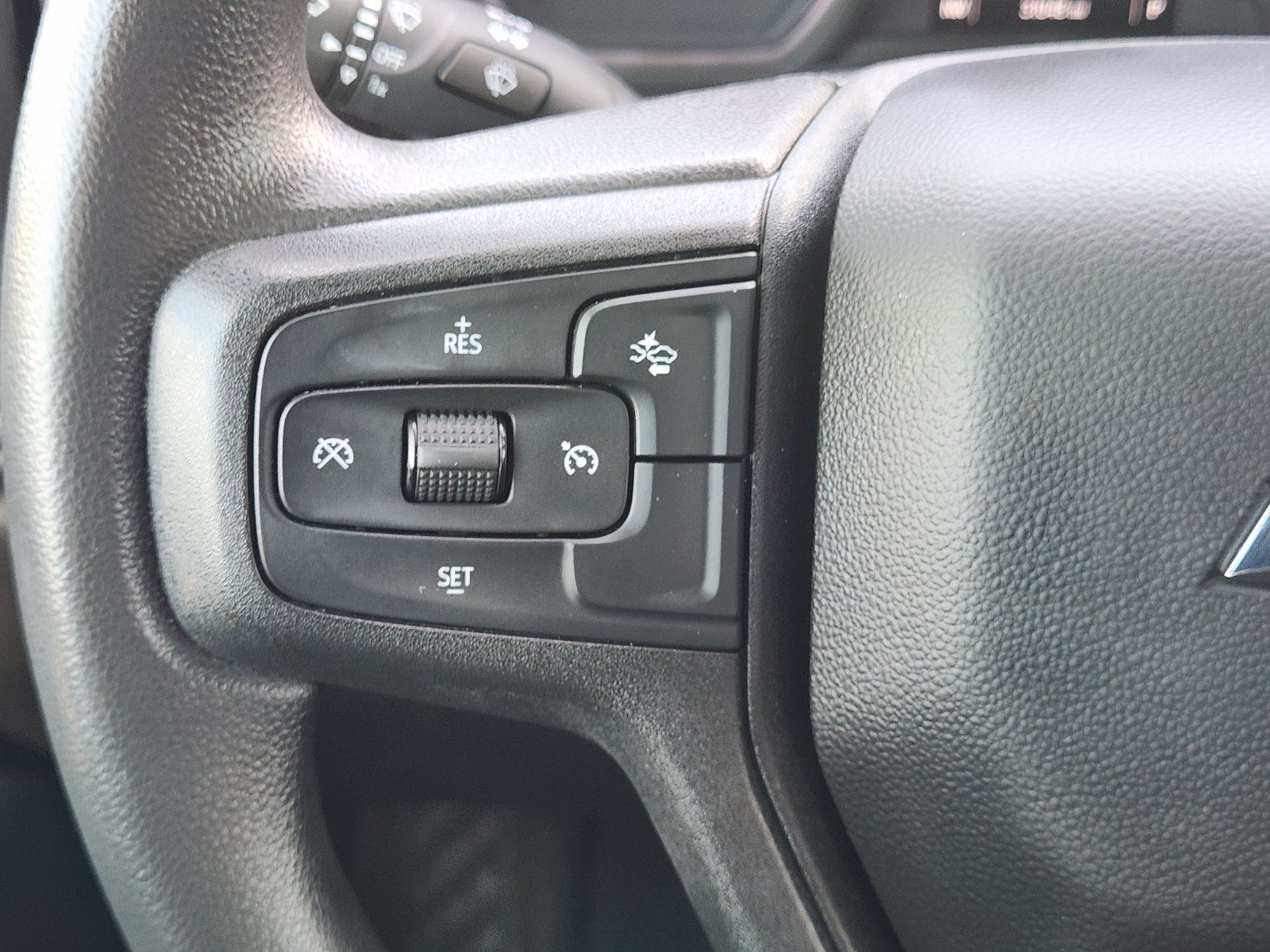 Used 2023 Chevrolet Silverado 1500 Custom RWD image 27
