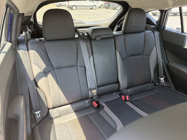 Used 2024 Subaru Crosstrek 2.5i Limited AWD/4WD image 17