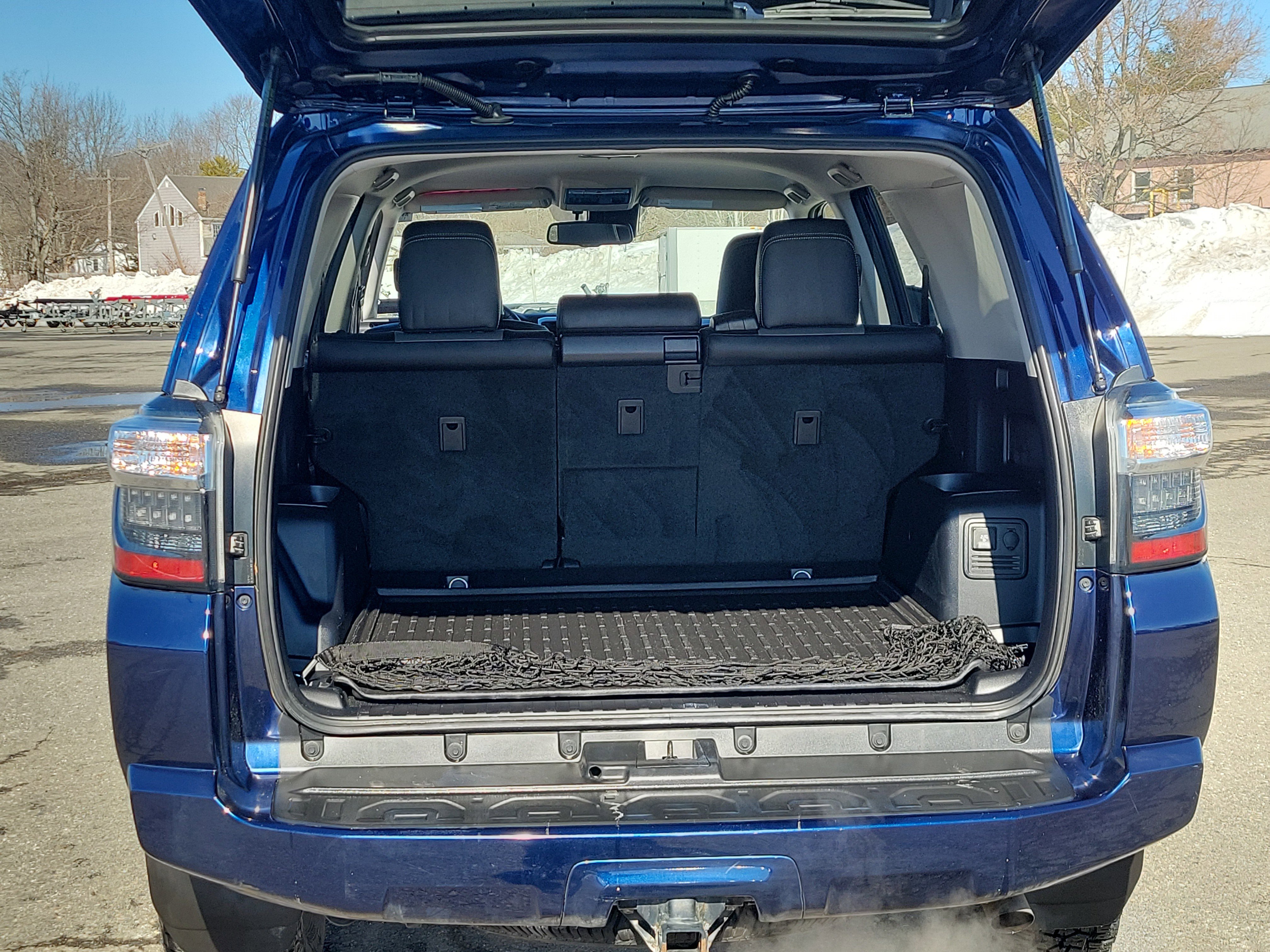 Used 2021 Toyota 4Runner SR5 Premium AWD/4WD image 17