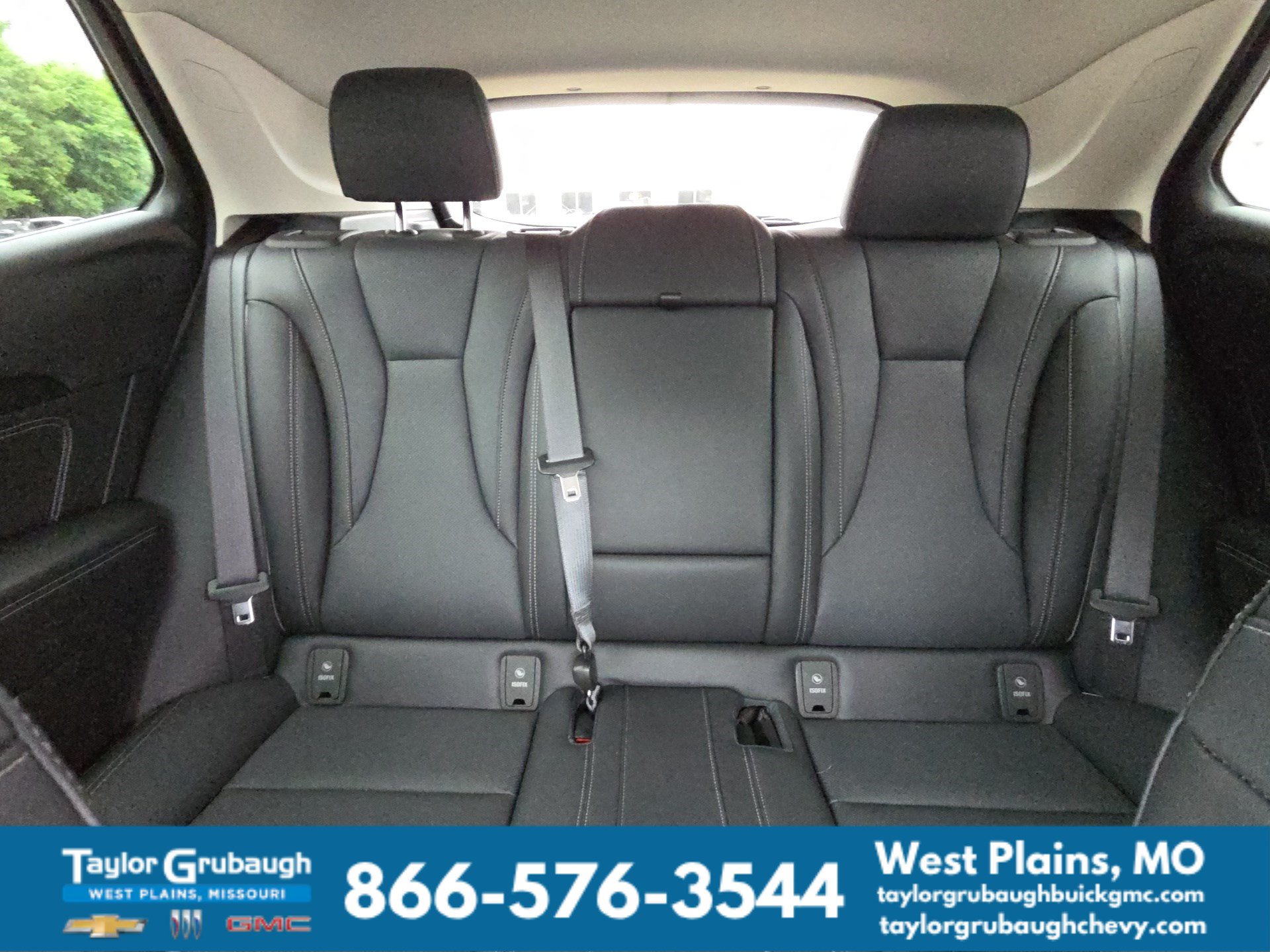Used 2023 Buick Envision Essence FWD image 25