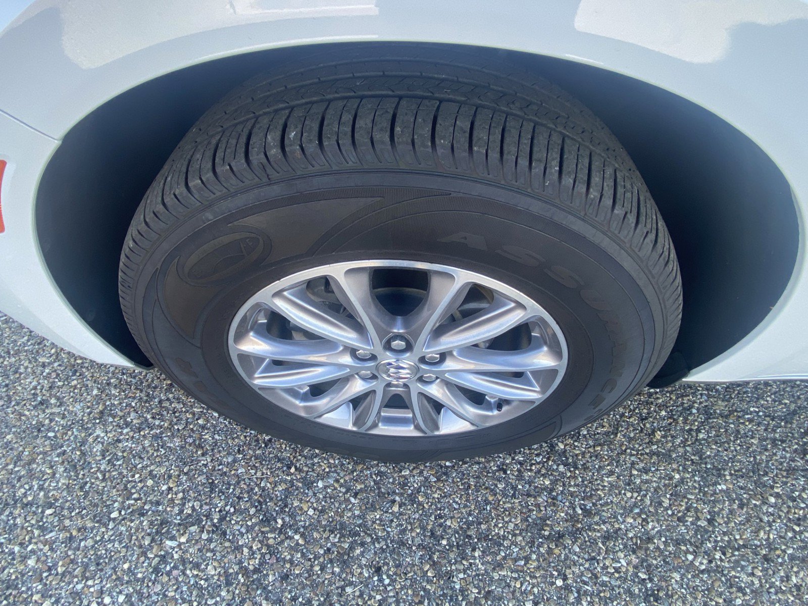 Used 2024 Buick Enclave Premium AWD/4WD image 11