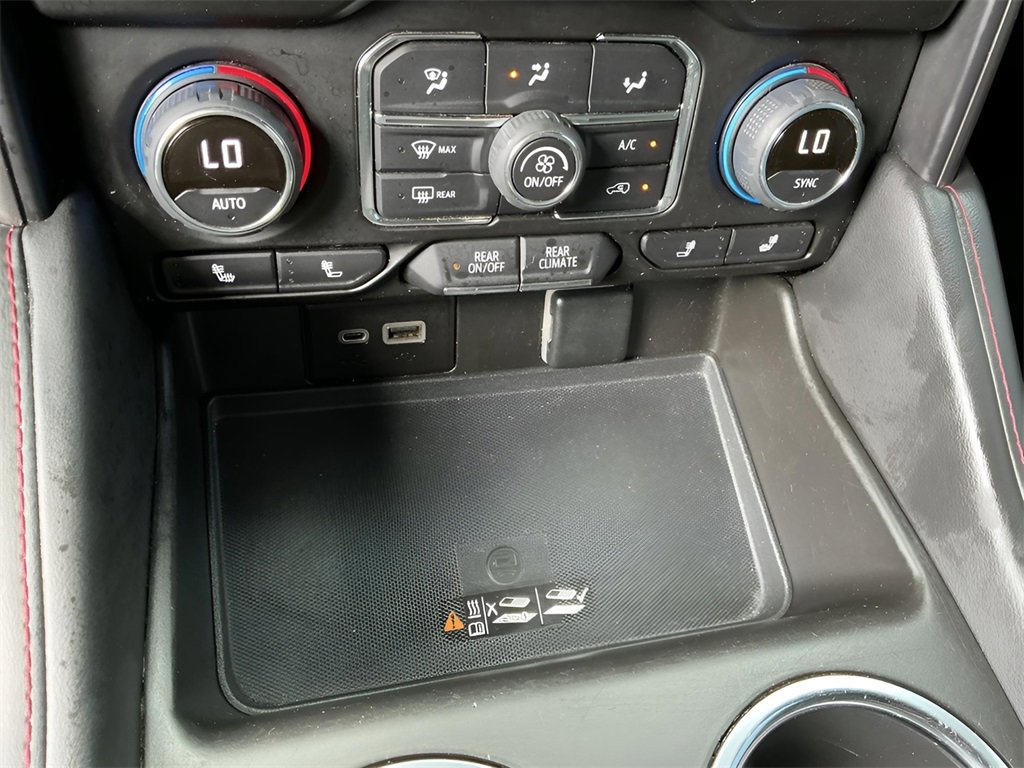 Used 2022 Chevrolet Suburban RST w/ Luxury Package image 50