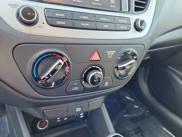 Used 2022 Hyundai Accent SEL FWD image 30