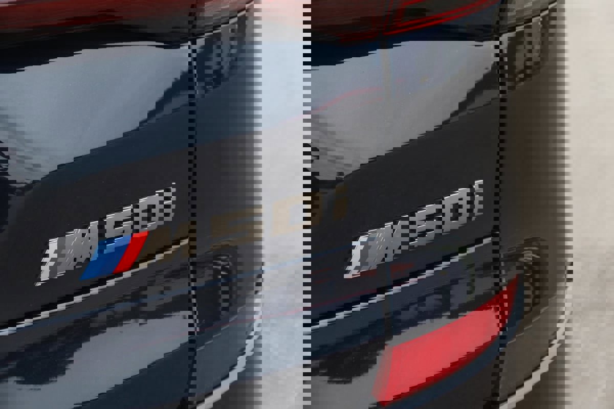 Used 2021 BMW X5 M50i image 70