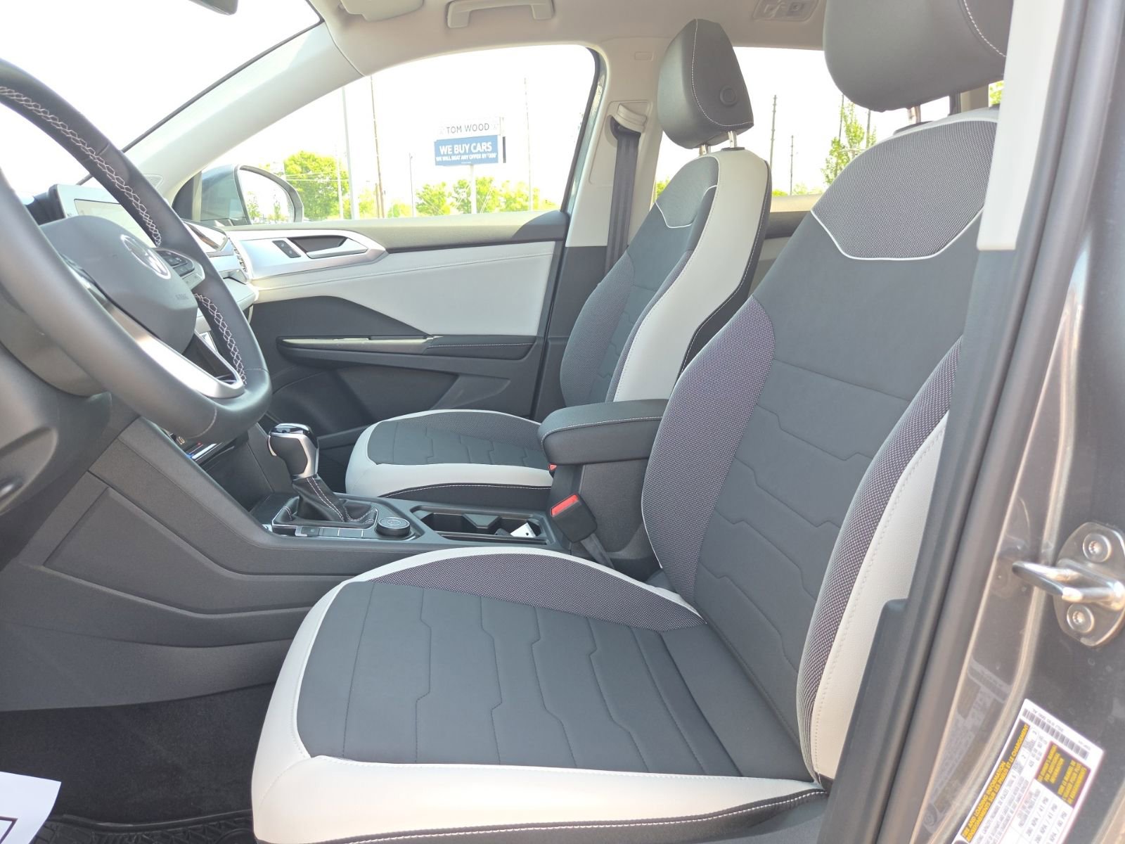 New 2026 Volkswagen Taos SE AWD/4WD image 16