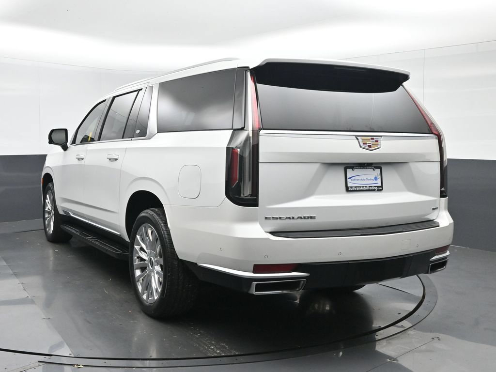 Used 2024 Cadillac Escalade ESV Premium Luxury w/ LPO, Floor Liner Package AWD/4WD image 5