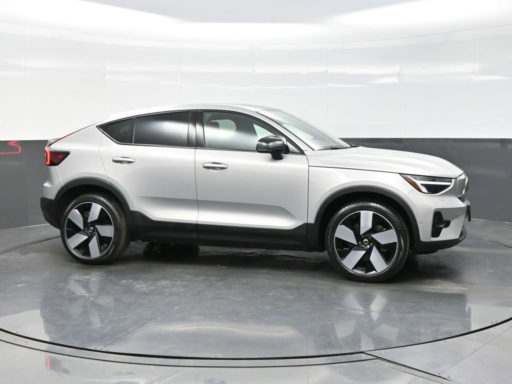 Used 2023 Volvo C40 P8 Recharge Ultimate image 8