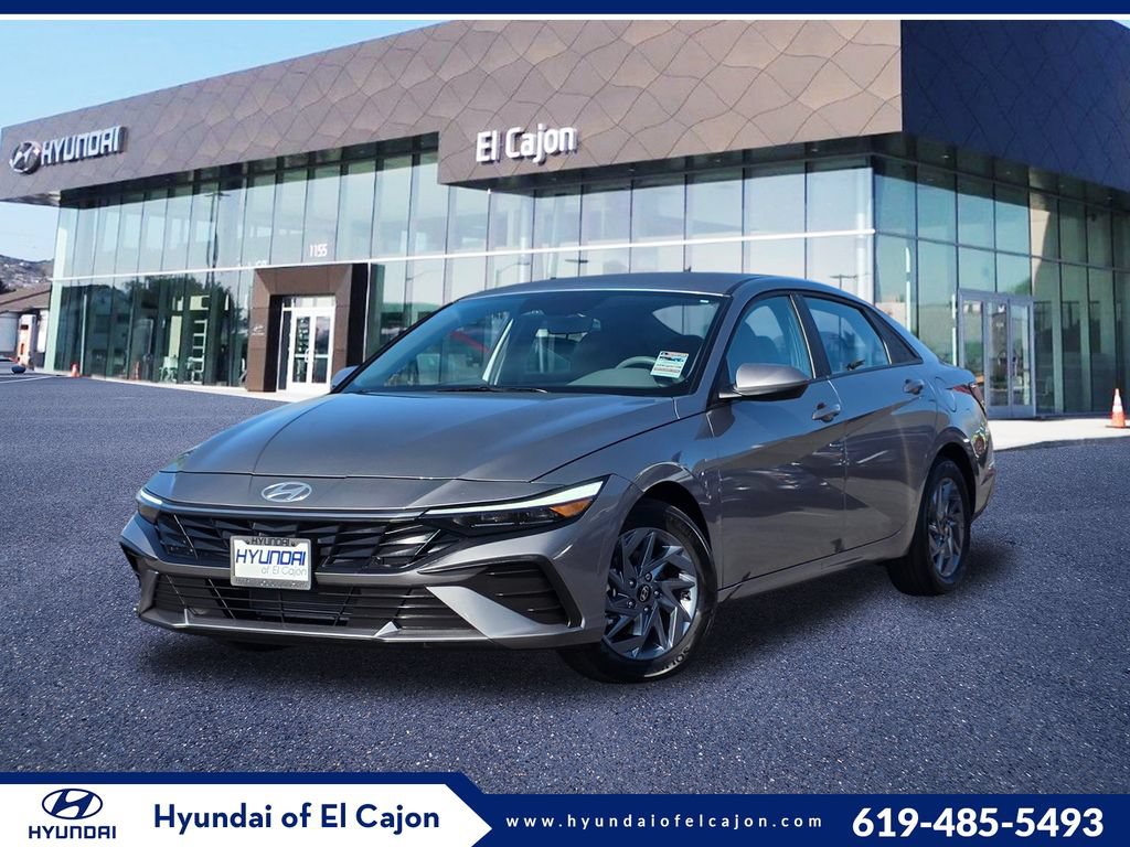 Certified 2024 Hyundai Elantra SEL FWD image 1