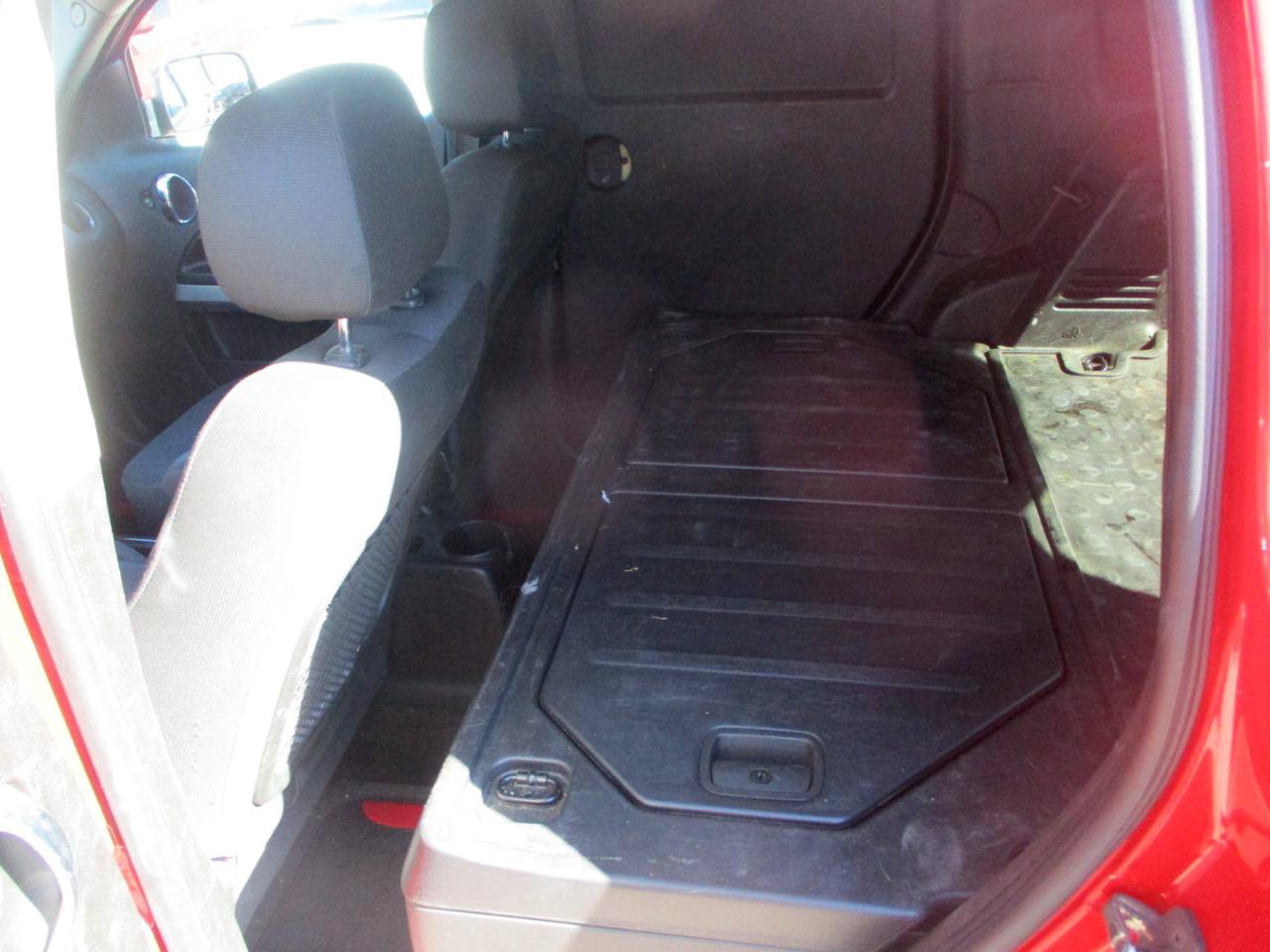 Used 2011 Chevrolet HHR LS FWD image 8
