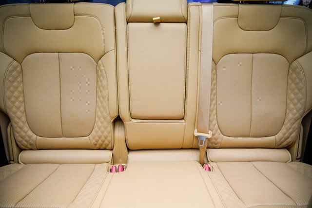 Used 2024 Jeep Grand Cherokee Summit image 17