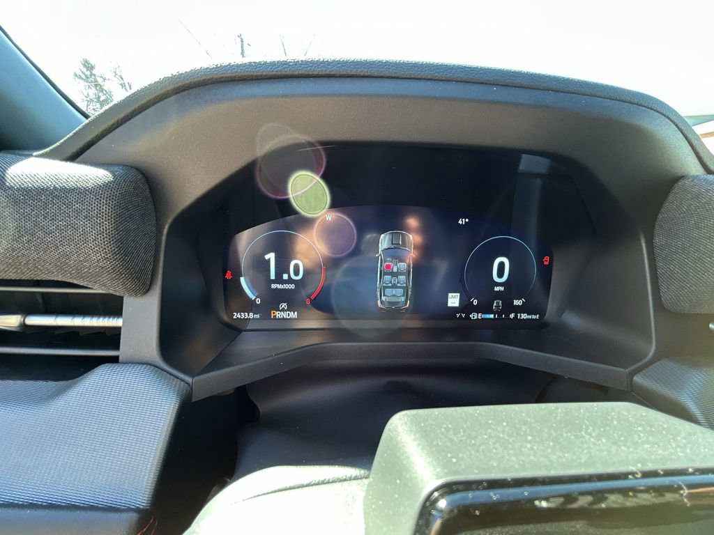 Used 2025 Ford Explorer ST image 15