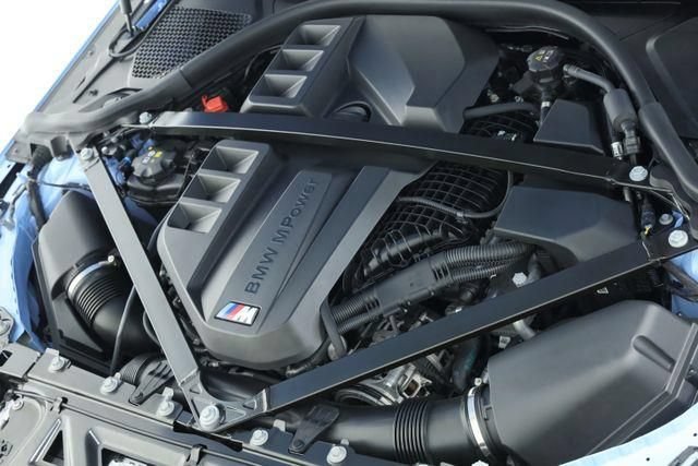 Used 2024 BMW M2 w/ Lighting Package RWD image 9