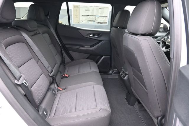 New 2026 Chevrolet Equinox LT FWD image 31