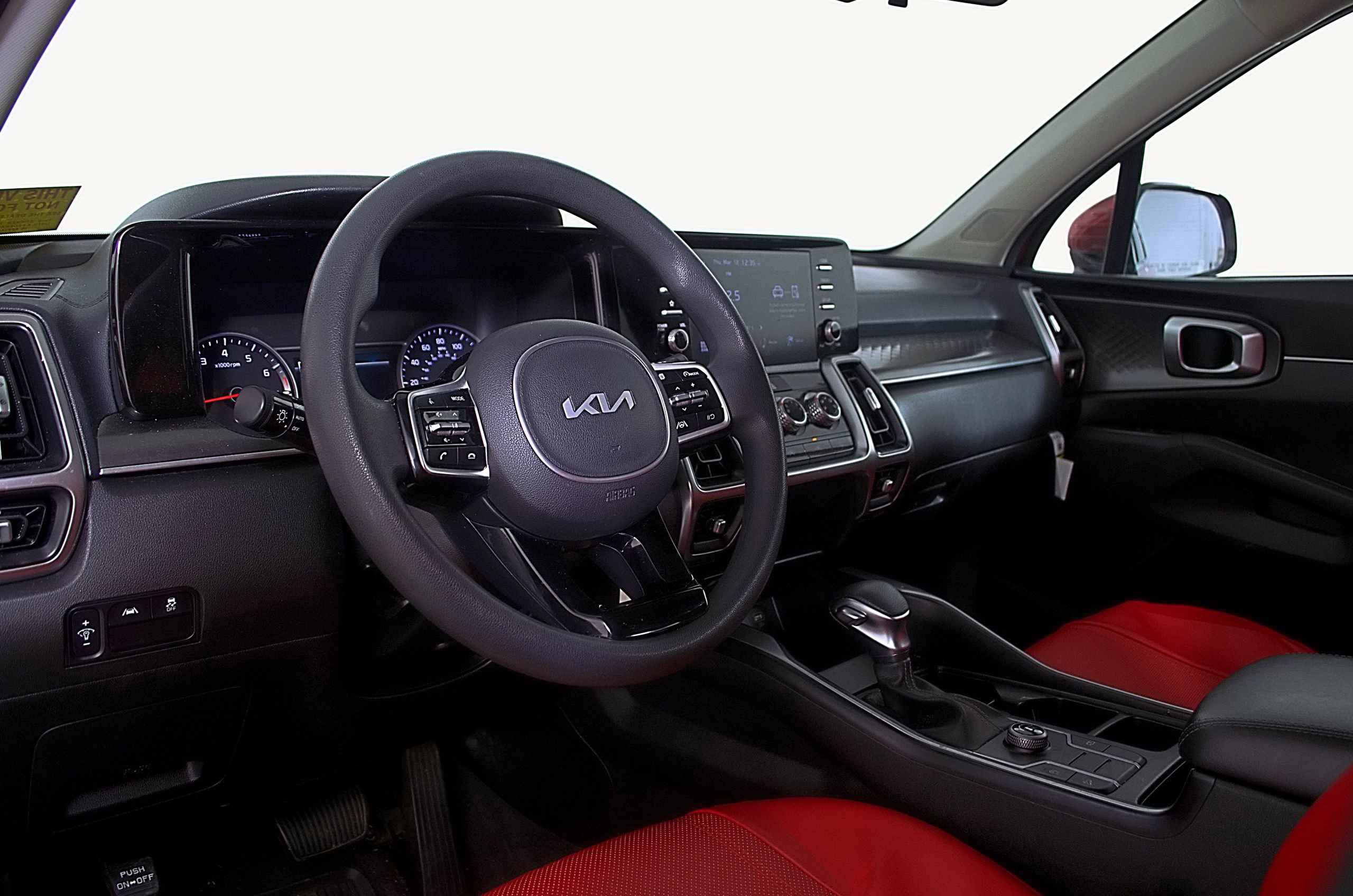 Used 2022 Kia Sorento LX image 21