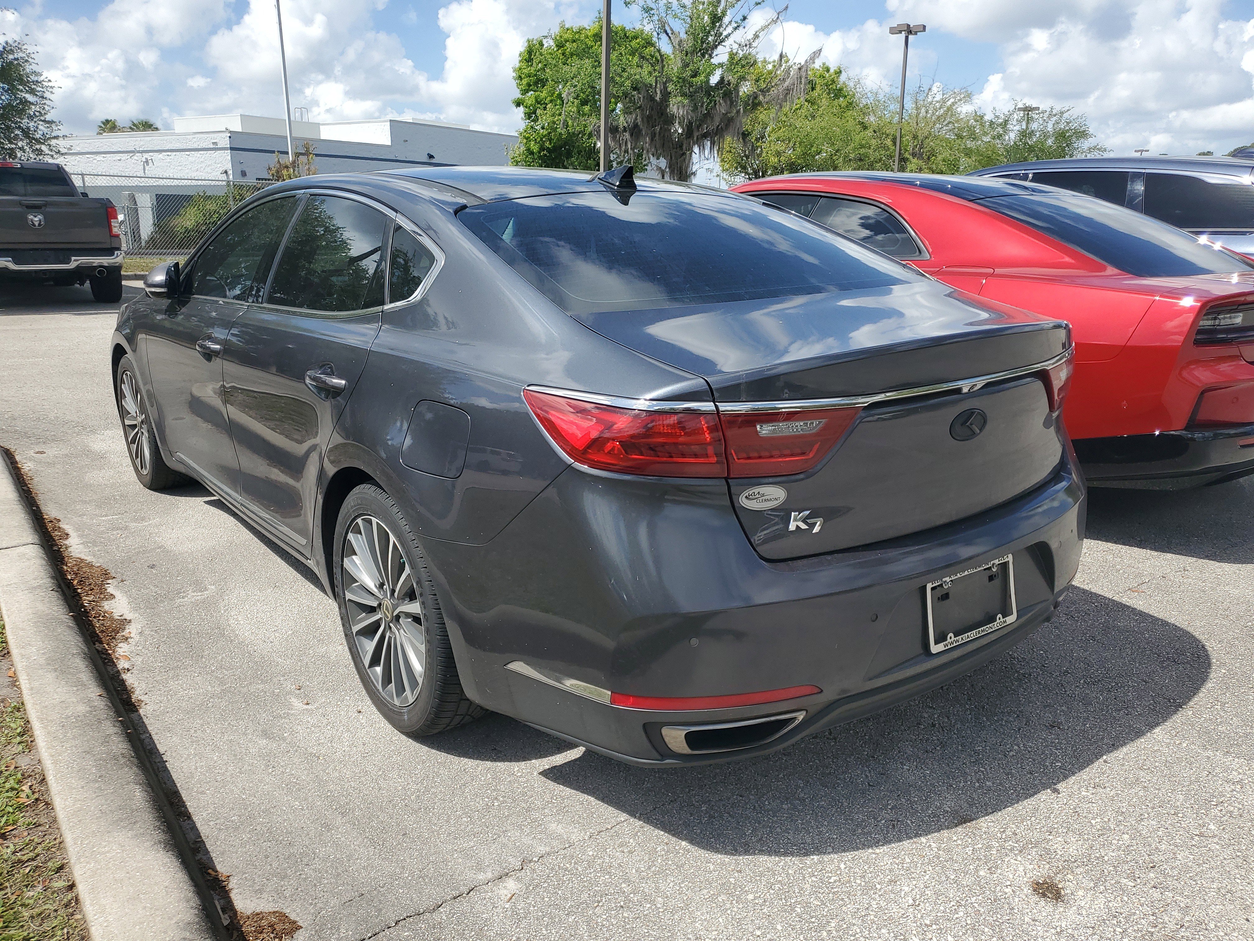 Used 2017 Kia Cadenza Technology image 4