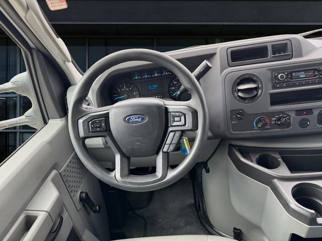 Used 2024 Ford E-350 and Econoline 350 Super Duty image 12