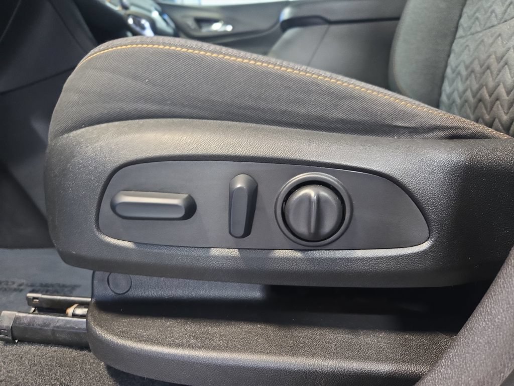 Used 2024 Chevrolet Equinox LT AWD/4WD image 30