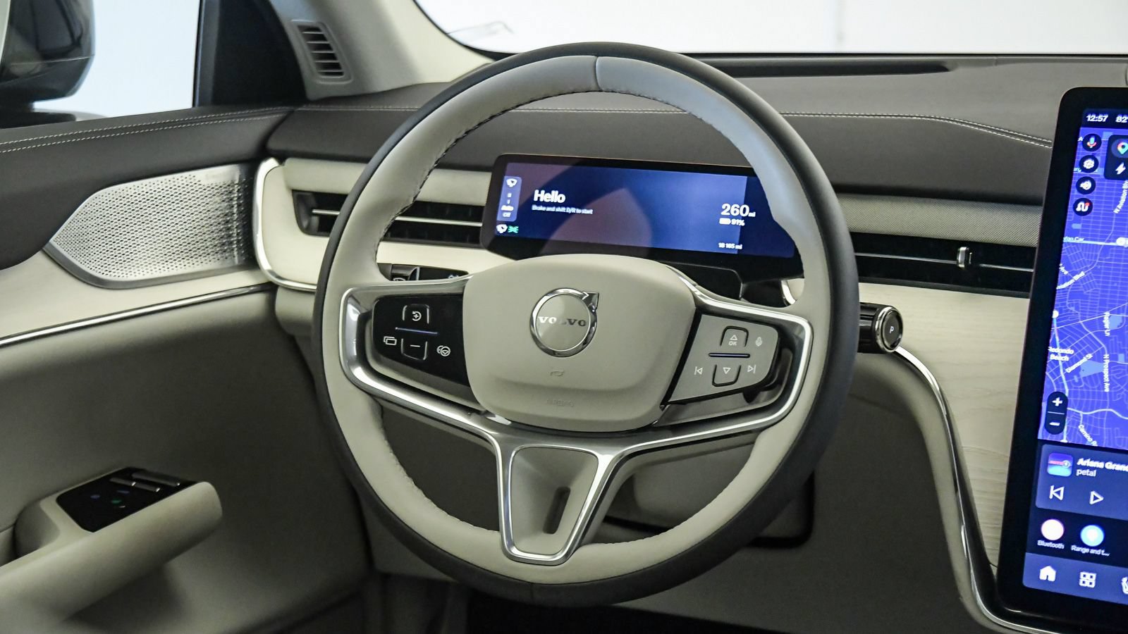 Certified 2025 Volvo EX90 Ultra AWD/4WD image 12