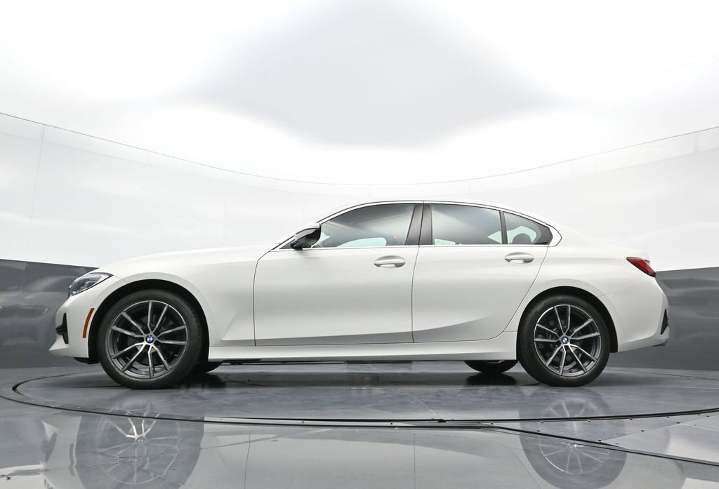 Used 2021 BMW 330i xDrive Sedan w/ Convenience Package AWD/4WD image 24
