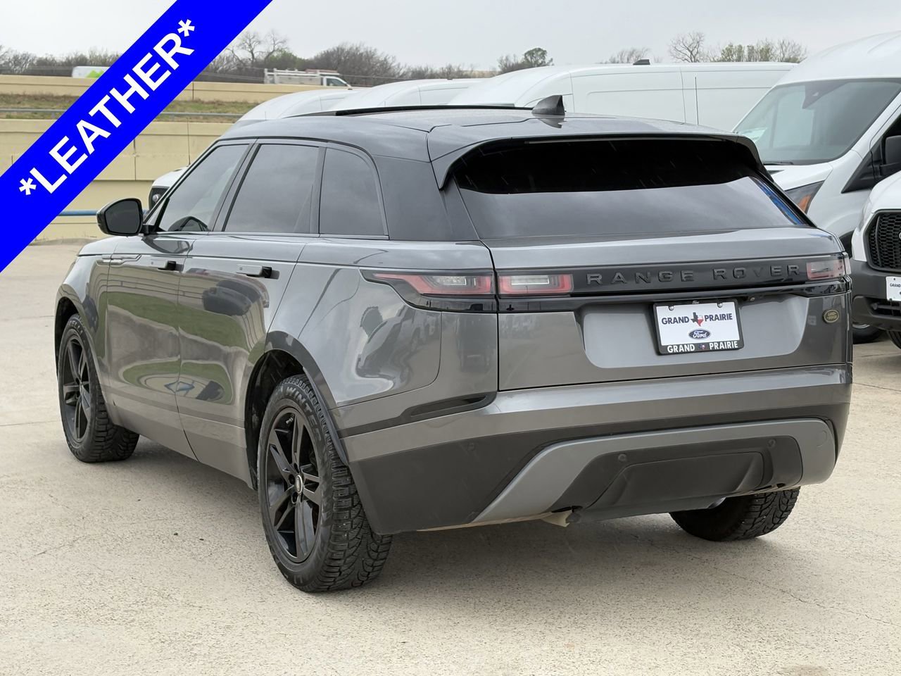 Used 2018 Land Rover Range Rover Velar S image 6