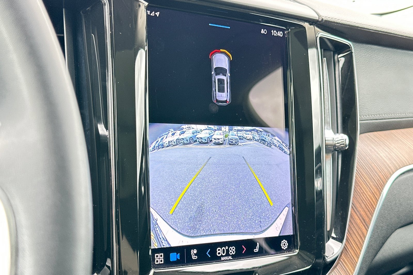 Used 2023 Volvo XC60 B5 Ultimate w/ Climate Package image 23