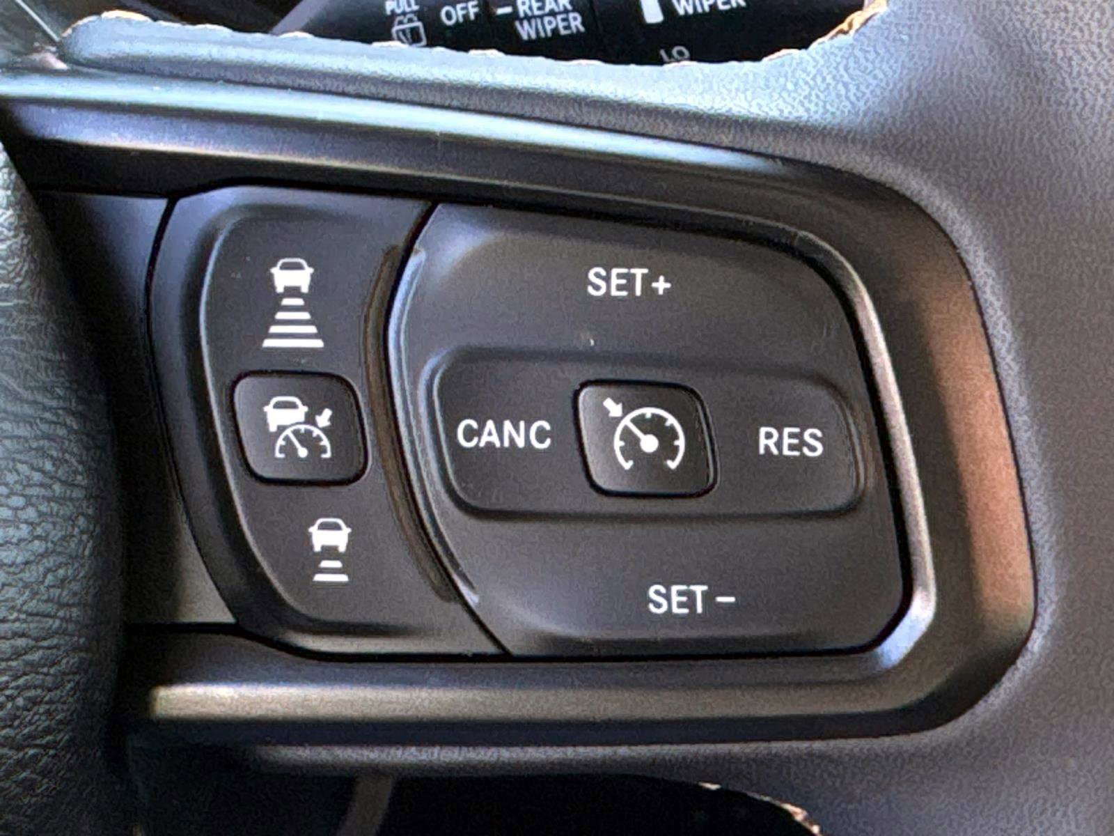 Used 2024 Jeep Wrangler Unlimited w/ Convenience Group image 15